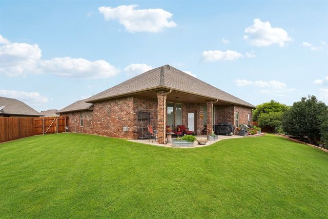13040 NW 1st Terrace, Yukon, OK 73099