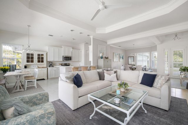 933 Yearling Trail, Sebastian, FL 32958