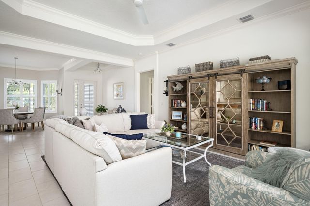 933 Yearling Trail, Sebastian, FL 32958