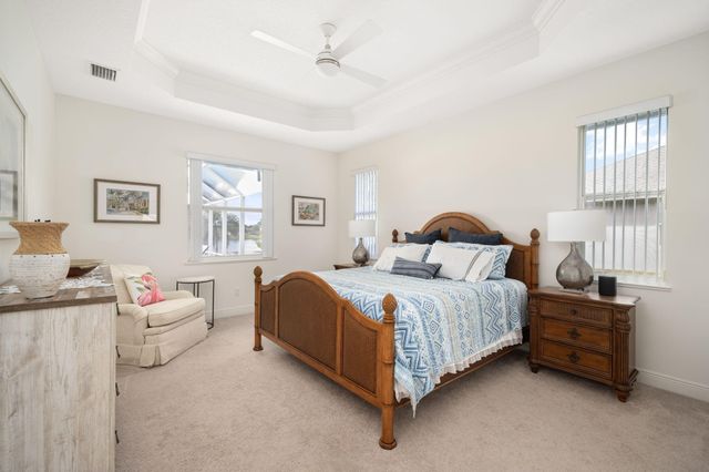 933 Yearling Trail, Sebastian, FL 32958