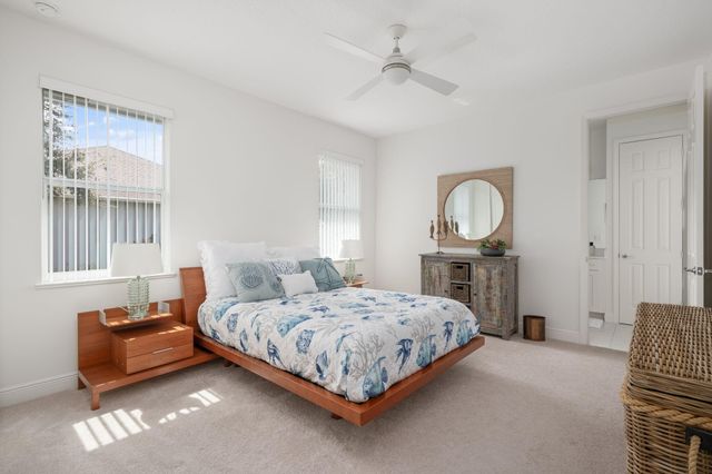 933 Yearling Trail, Sebastian, FL 32958