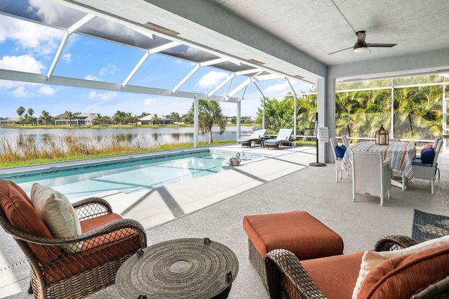 933 Yearling Trail, Sebastian, FL 32958