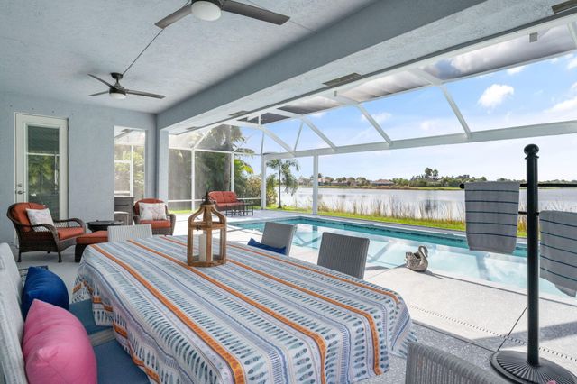 933 Yearling Trail, Sebastian, FL 32958