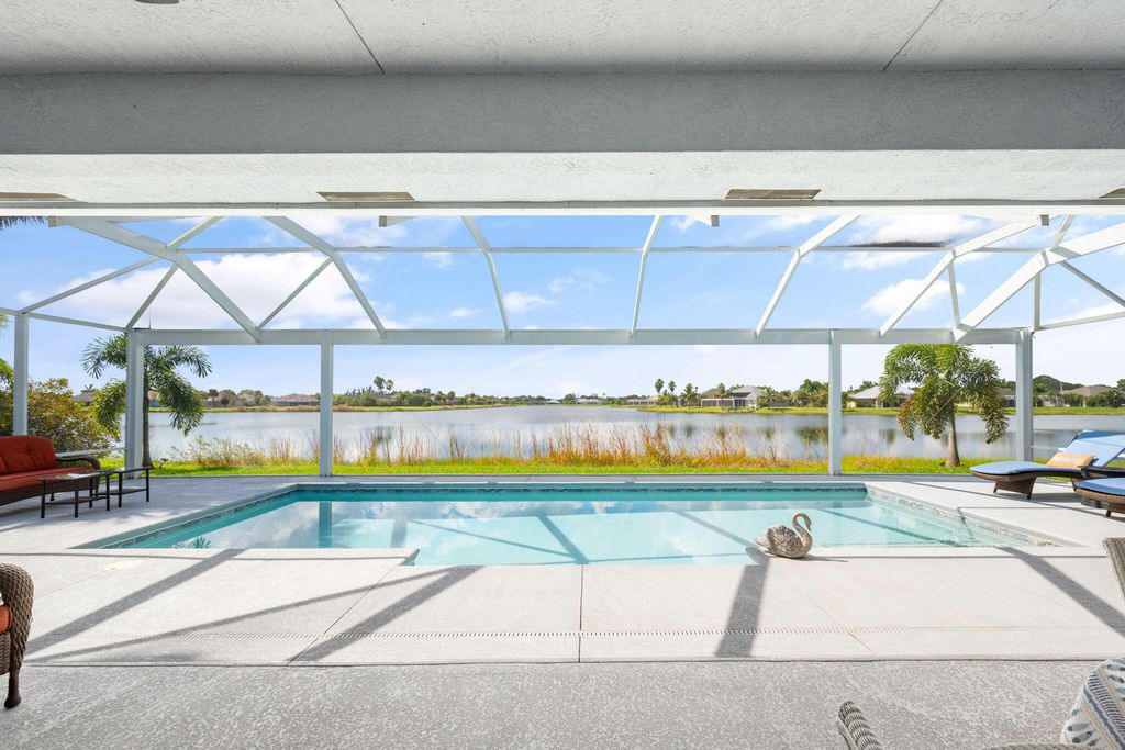 933 Yearling Trail, Sebastian, FL 32958