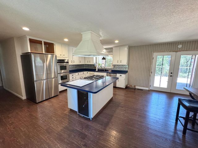6425 Quartz Mine Rd, Mountain Ranch, CA 95246