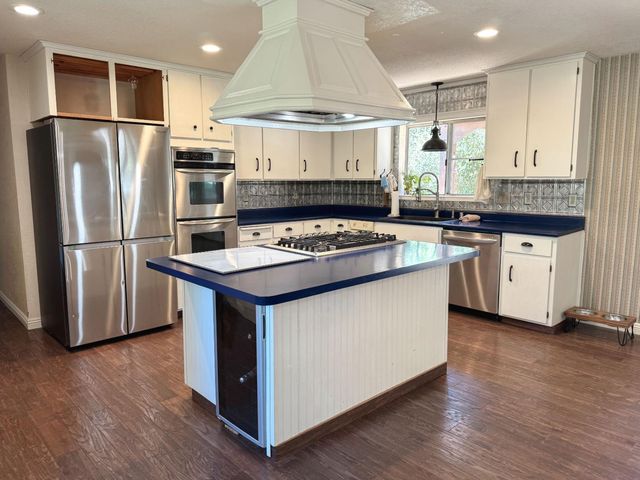 6425 Quartz Mine Rd, Mountain Ranch, CA 95246