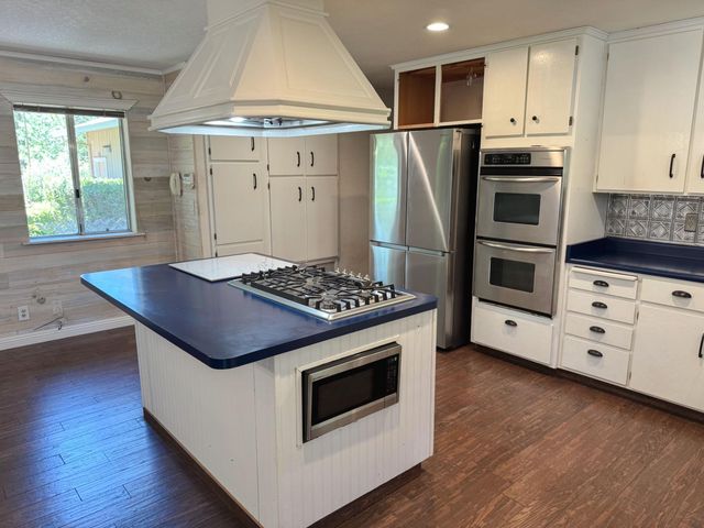 6425 Quartz Mine Rd, Mountain Ranch, CA 95246