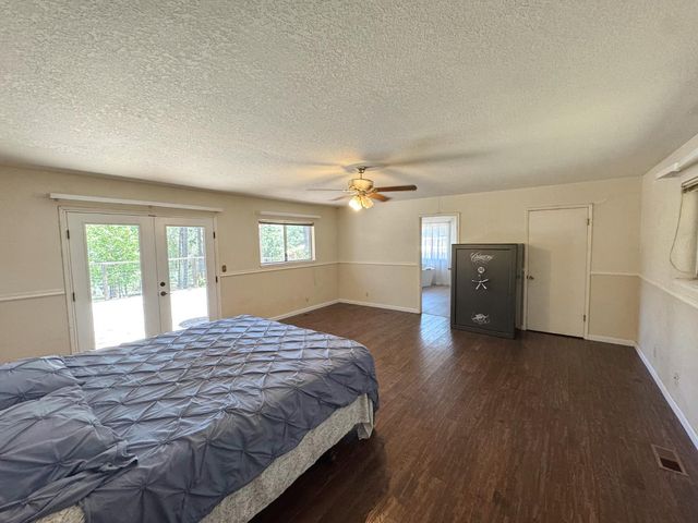 6425 Quartz Mine Rd, Mountain Ranch, CA 95246