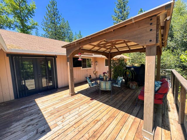 6425 Quartz Mine Rd, Mountain Ranch, CA 95246