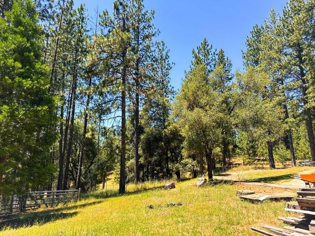 6425 Quartz Mine Rd, Mountain Ranch, CA 95246