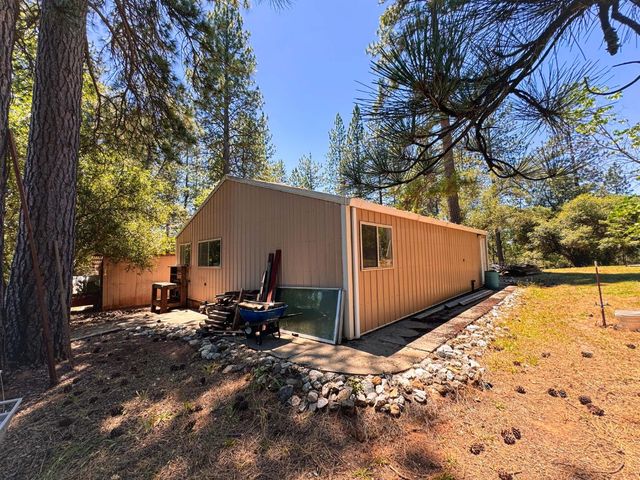 6425 Quartz Mine Rd, Mountain Ranch, CA 95246
