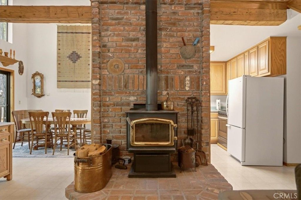 Image 13 of property listing at 20929 Fall Creek Rd, Castella, CA 96017