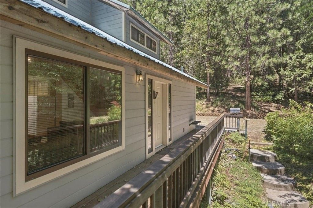 Image 5 of property listing at 20929 Fall Creek Rd, Castella, CA 96017