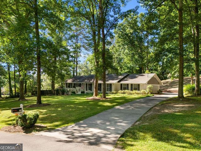15 Pine Valley Road SW, Rome, GA 30165