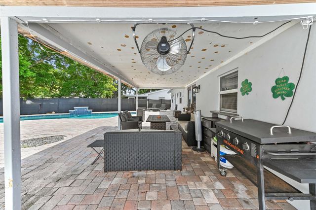 6825 Broadmoor, North Lauderdale, FL 33068