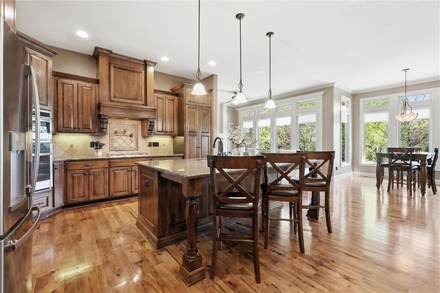 24087 W 121st Terrace, Olathe, KS 66062