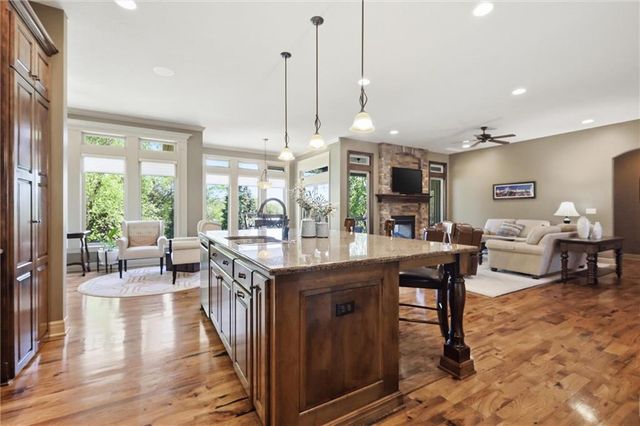 24087 W 121st Terrace, Olathe, KS 66062
