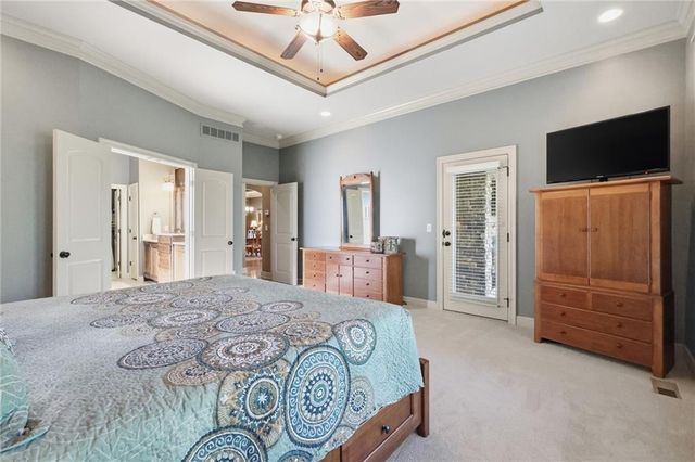 24087 W 121st Terrace, Olathe, KS 66062