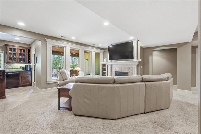 24087 W 121st Terrace, Olathe, KS 66062