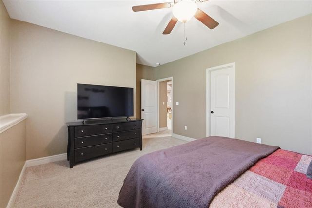 24087 W 121st Terrace, Olathe, KS 66062