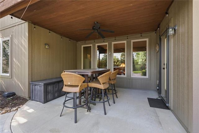 24087 W 121st Terrace, Olathe, KS 66062