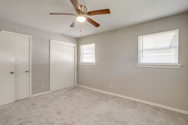 8830 Lapanto Lane, Dallas, TX 75227
