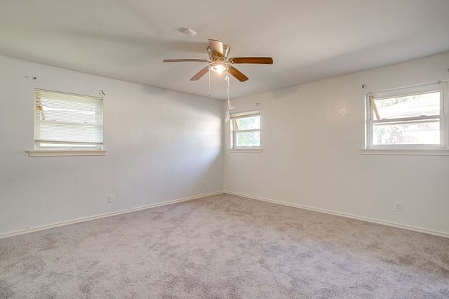 8830 Lapanto Lane, Dallas, TX 75227