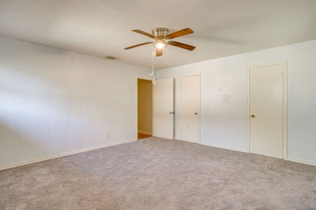 8830 Lapanto Lane, Dallas, TX 75227