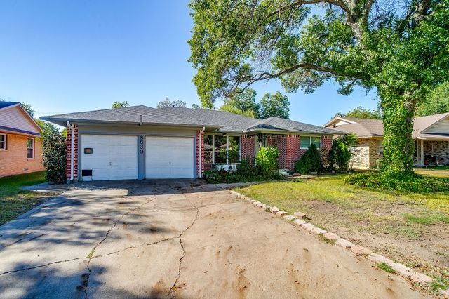 8830 Lapanto Lane, Dallas, TX 75227