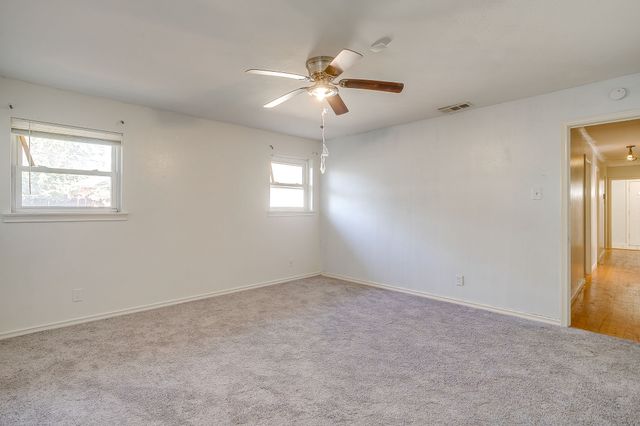 8830 Lapanto Lane, Dallas, TX 75227