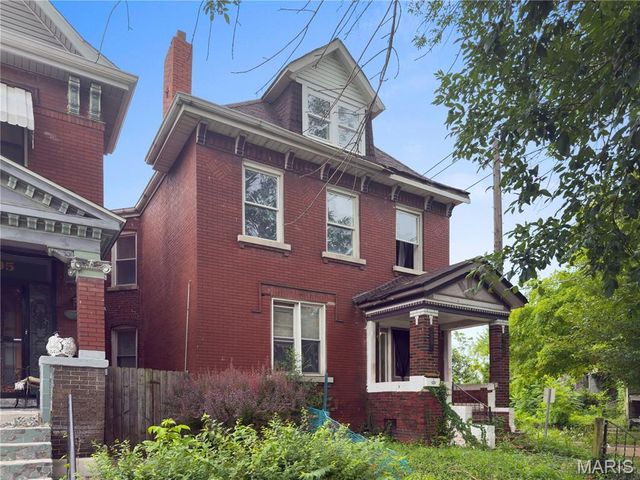 2901 University St., St Louis, MO 63107