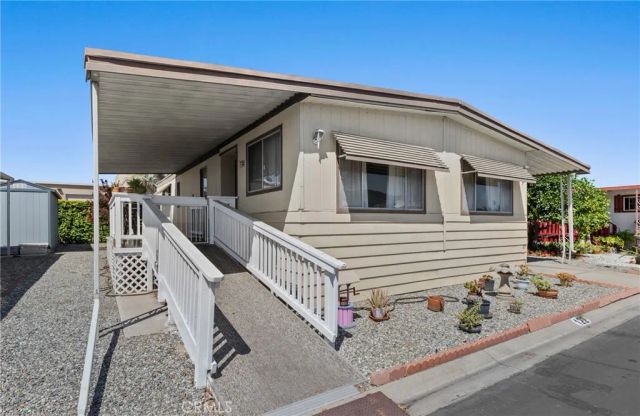 9391 California Ave 122, Riverside, CA 92503