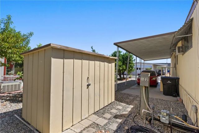 9391 California Ave 122, Riverside, CA 92503