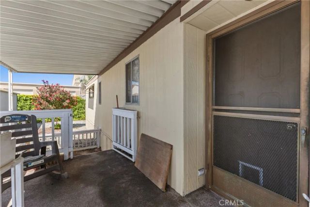 9391 California Ave 122, Riverside, CA 92503