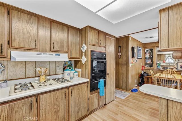 9391 California Ave 122, Riverside, CA 92503