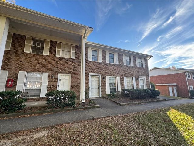 1303 W Meadowview Road G, Greensboro, NC 27403