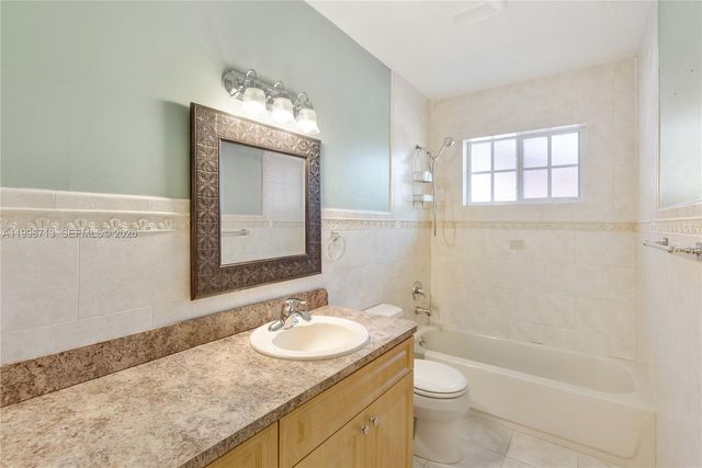 1333 SW 16th St, Miami, FL 33145