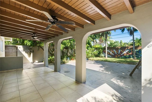 1333 SW 16th St, Miami, FL 33145