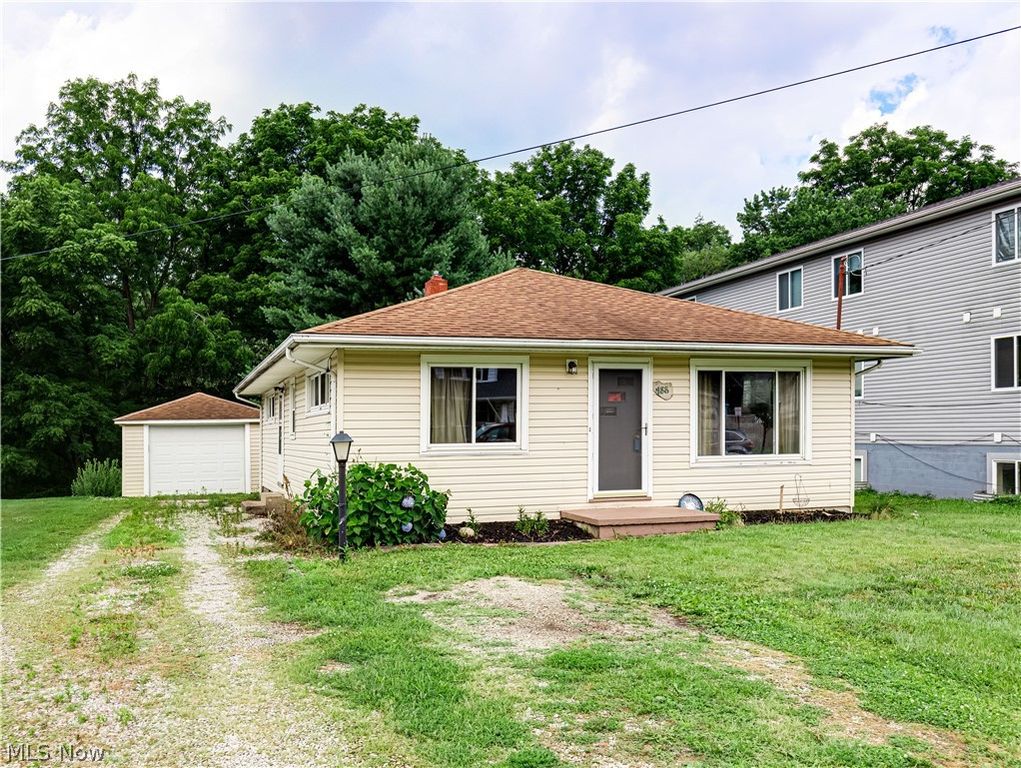 488 Massillon Road, Akron, OH 44306