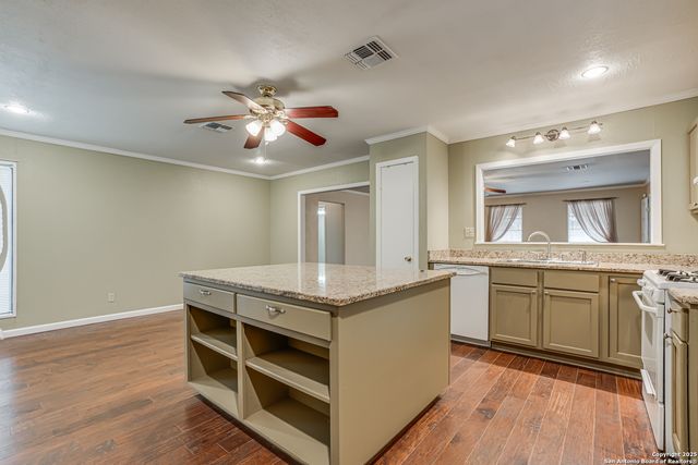 7507 Forelock, San Antonio, TX 78240