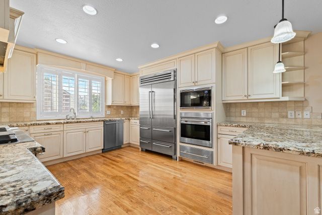 1647 W 1410 N, Farmington, UT 84025