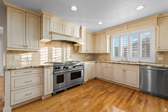 1647 W 1410 N, Farmington, UT 84025
