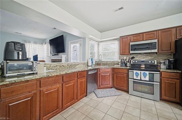 825 Whispering Woods CT, Virginia Beach, VA 23456