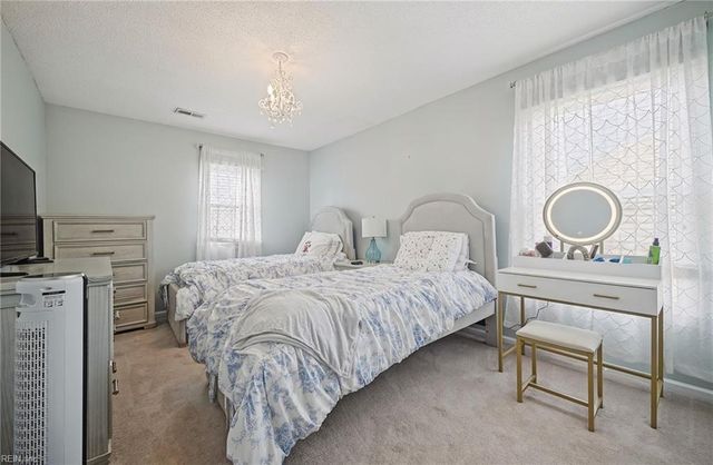 825 Whispering Woods CT, Virginia Beach, VA 23456