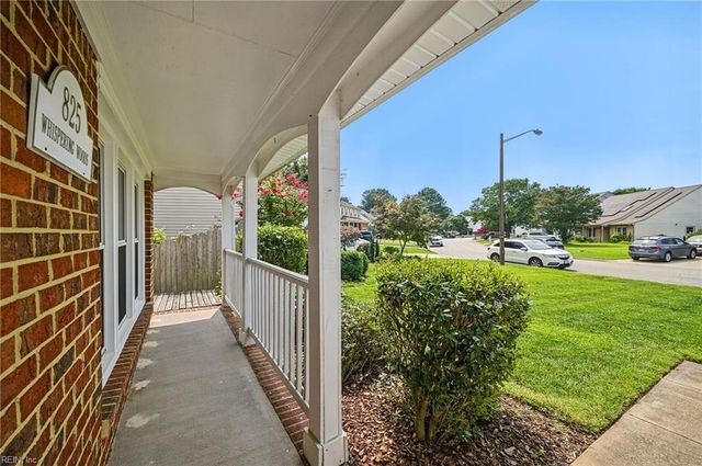 825 Whispering Woods CT, Virginia Beach, VA 23456