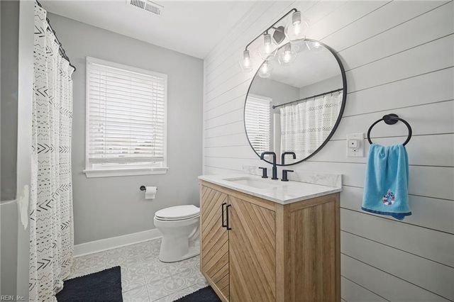 825 Whispering Woods CT, Virginia Beach, VA 23456