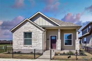 121 Pinnacle LN, Kyle, TX 78640