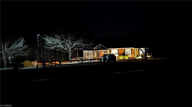 1126 Briggstown Road, Lexington, NC 27292