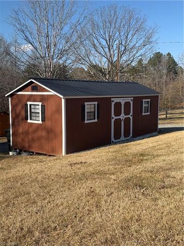 1126 Briggstown Road, Lexington, NC 27292