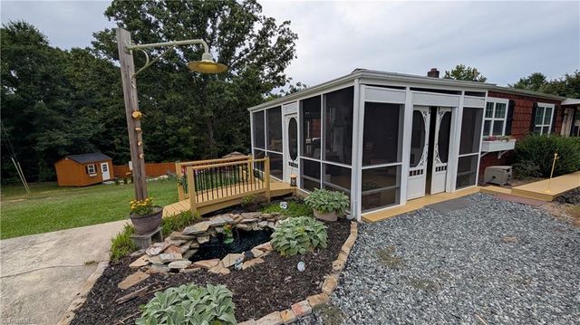 1126 Briggstown Road, Lexington, NC 27292